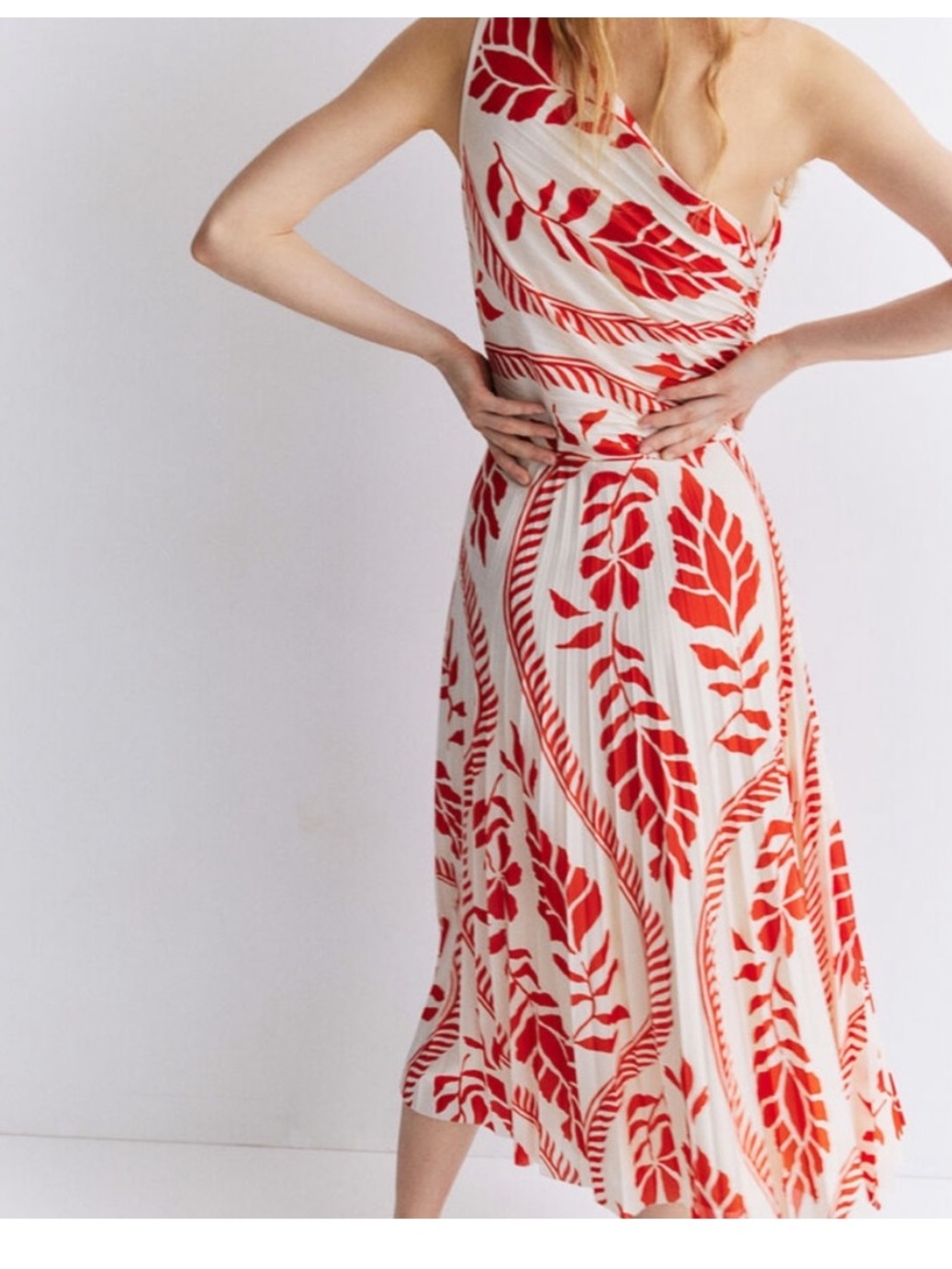 H&M pleated one shoulder midi dress Red and cream Patterned Dress size medium - Picture 6 of 6